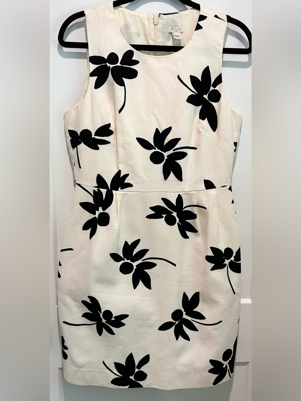 J.Crew Ivory Black Floral Sheath Dress Sleeveless Work Career Sz 8 - Picture 2 of 7